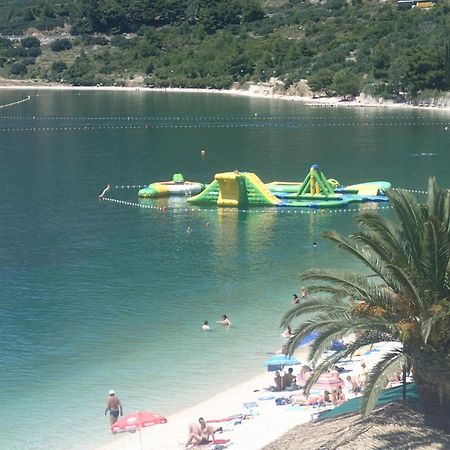 Villa Bosac グラダツ エクステリア 写真